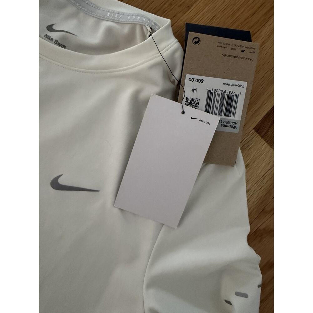 NEW NIKE SWIFT Women's Dri-FIT UV Long-Sleeve Crew-Neck Running Top XS MSRP $60 - Picture 2 of 5